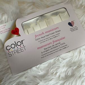 Color Street Meet Me in Paris french manicure white nail polish strips